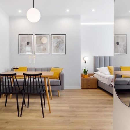 Apartamenty Familijne Kudowa Zdroj Luaran gambar