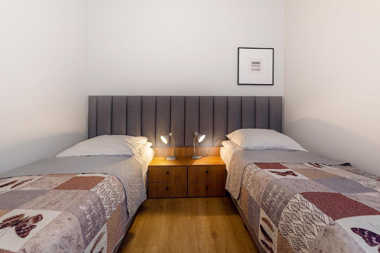 Apartamenty Familijne Kudowa Zdroj Luaran gambar