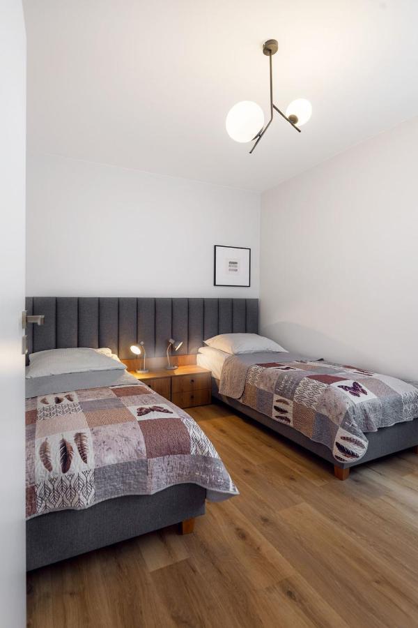 Apartamenty Familijne Kudowa Zdroj Luaran gambar